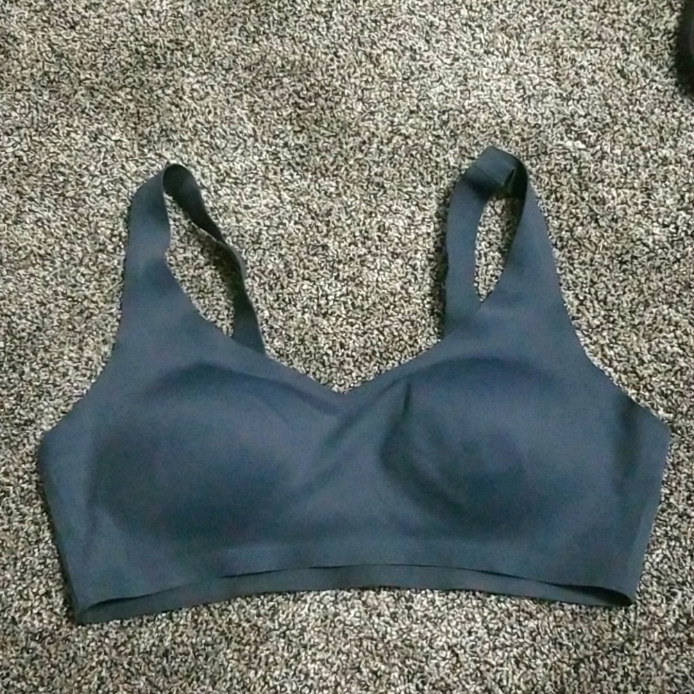 Victoria's Secret Seamless Sports Bra